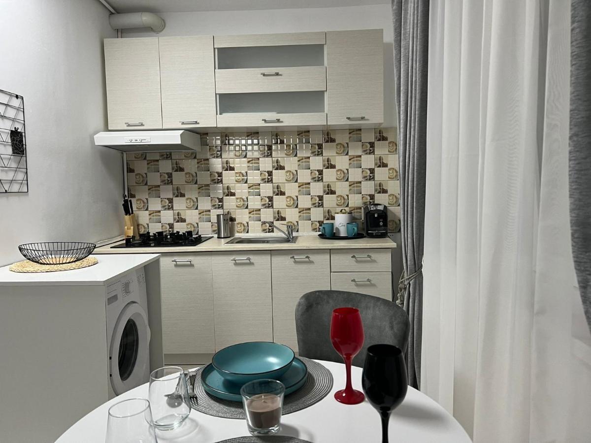 Appartement Compact House à Cluj-Napoca Extérieur photo
