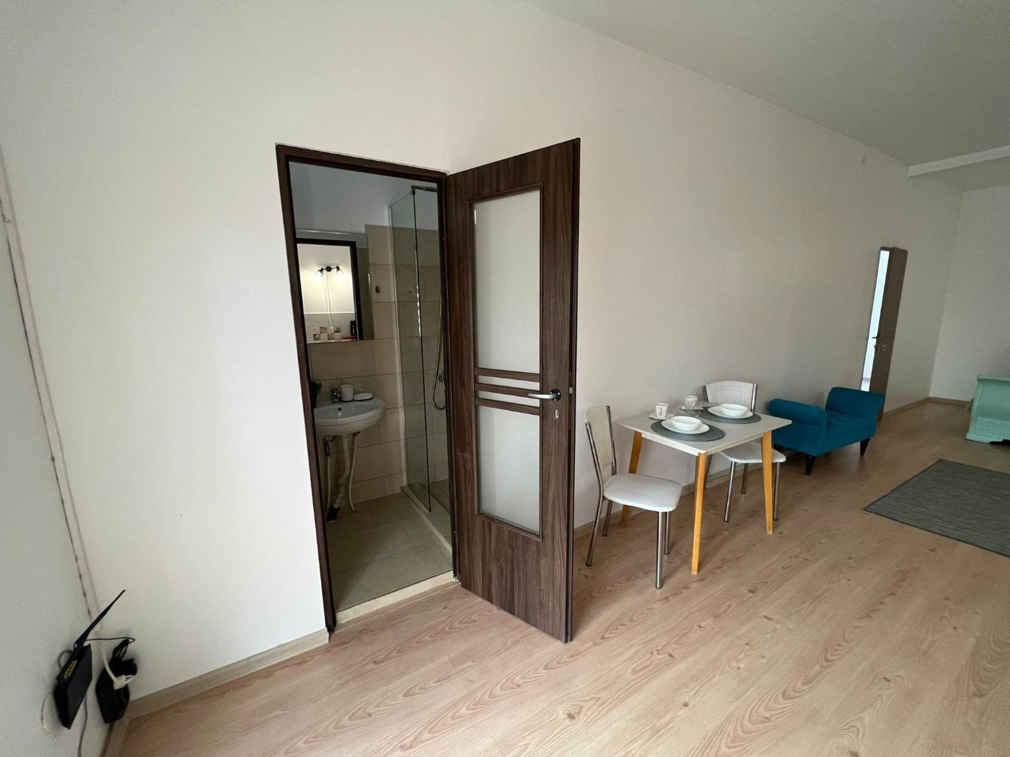 Appartement Compact House à Cluj-Napoca Extérieur photo