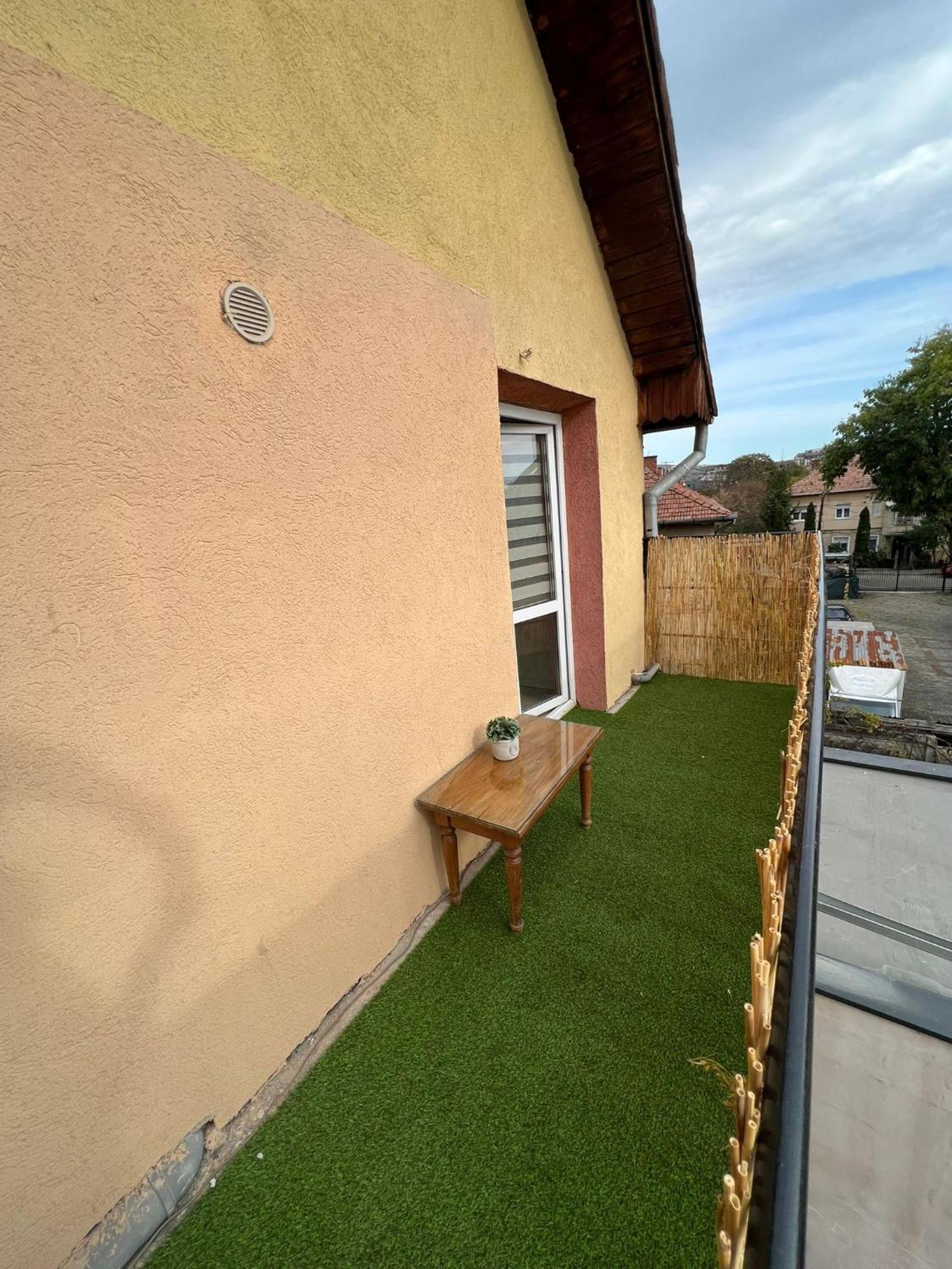 Appartement Compact House à Cluj-Napoca Extérieur photo
