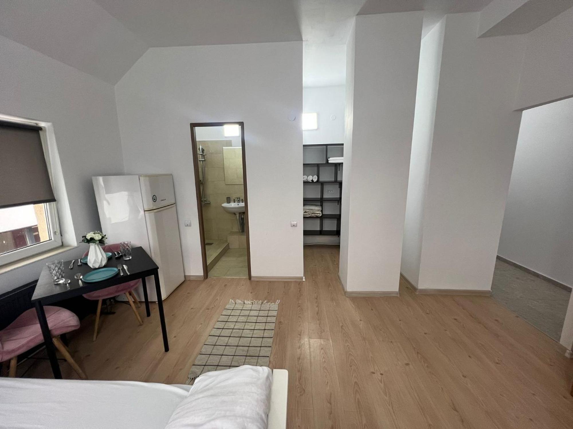 Appartement Compact House à Cluj-Napoca Extérieur photo