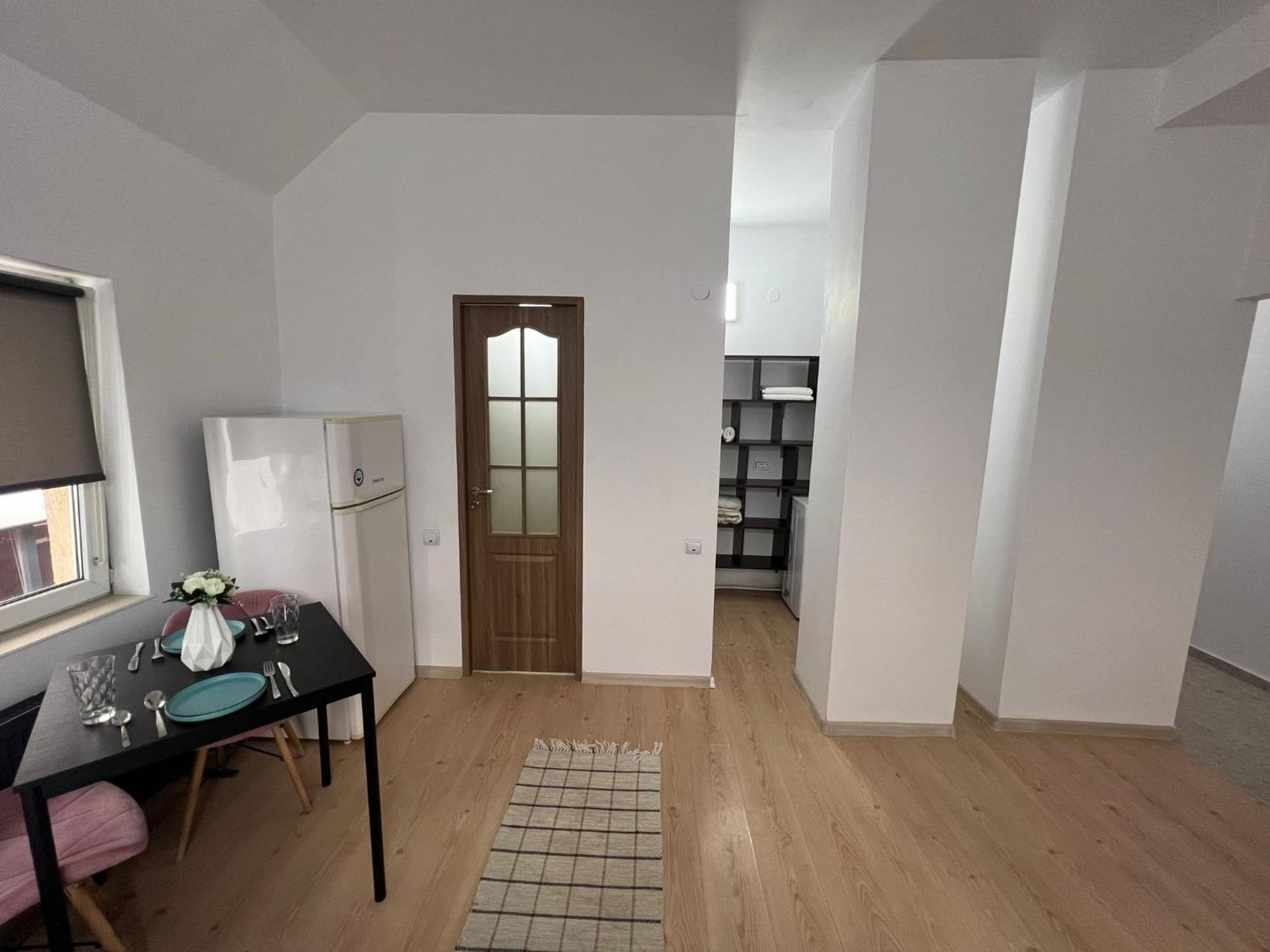 Appartement Compact House à Cluj-Napoca Extérieur photo