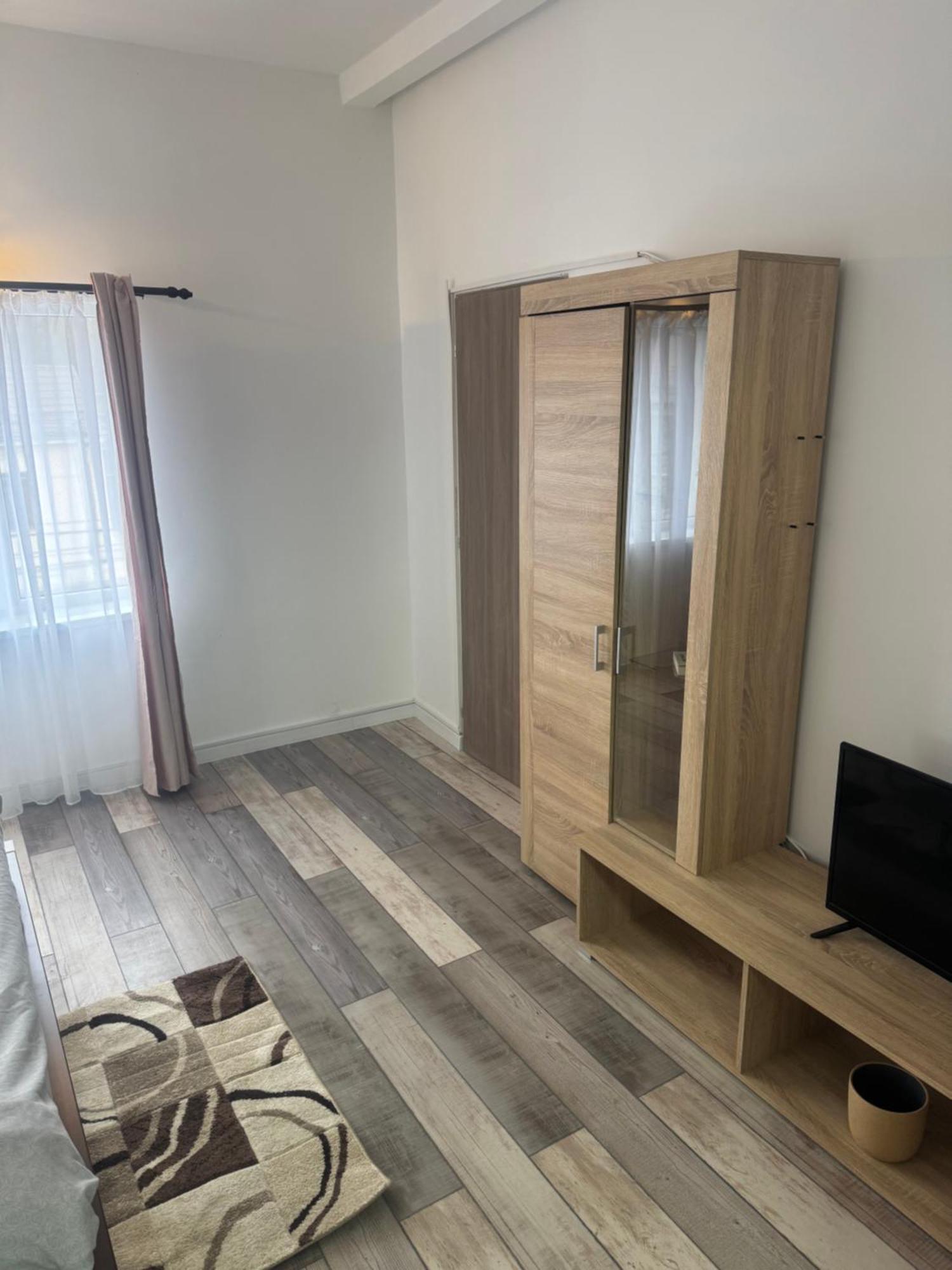 Appartement Compact House à Cluj-Napoca Extérieur photo